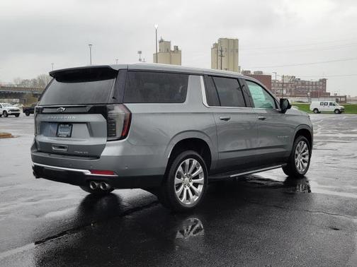 Sterling Gray Metallic 2026 Chevrolet Suburban Premier