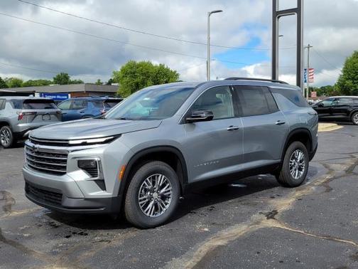 Sterling Gray Metallic 2026 Chevrolet Traverse LT
