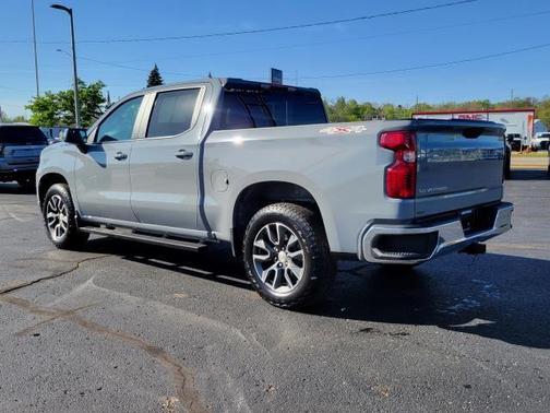 Slate Gray Metallic 2024 Chevrolet Silverado 1500 LT