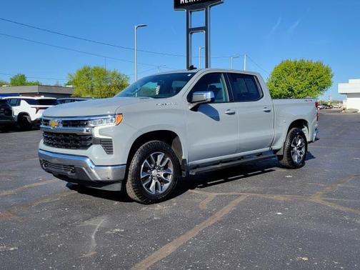 Slate Gray Metallic 2024 Chevrolet Silverado 1500 LT