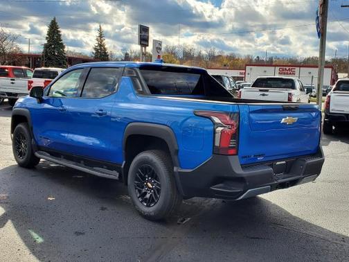 2025 Chevrolet Silverado EV LT