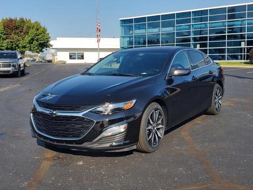 2024 Chevrolet Malibu FWD RS