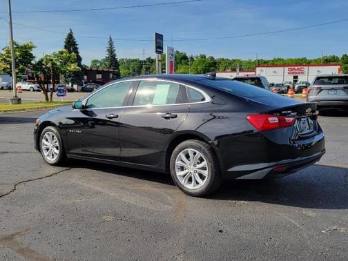 Mosaic Black Metallic 2025 Chevrolet Malibu FWD 1LT