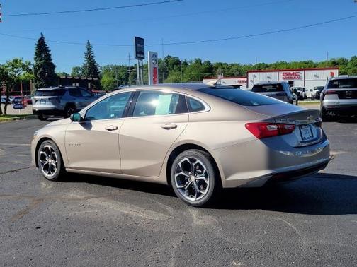 Mineral Gray Metallic 2023 Chevrolet Malibu FWD 1LT
