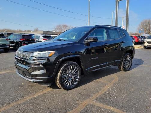 Diamond Black Crystal Pearlcoat 2022 Jeep Compass High Altitude