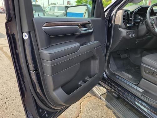 Dark Ash Metallic 2024 Chevrolet Silverado 1500 LT