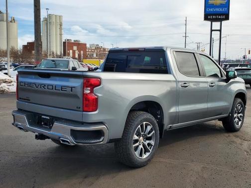 2025 Chevrolet Silverado 1500 LT