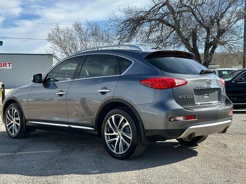 2016 INFINITI QX50 Base