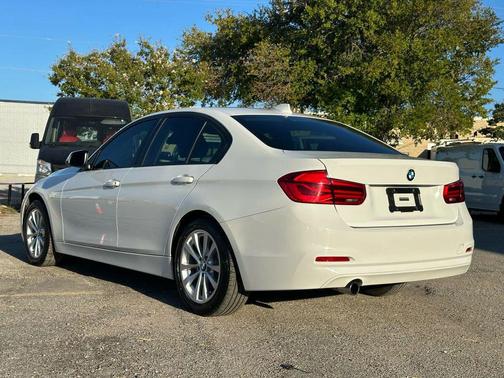 2017 BMW 320 i