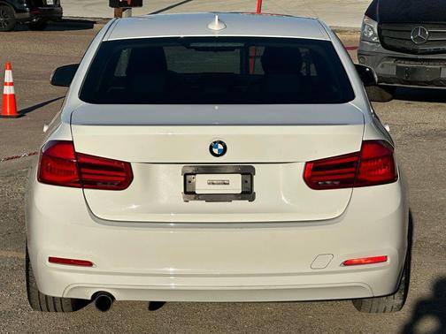 2017 BMW 320 i