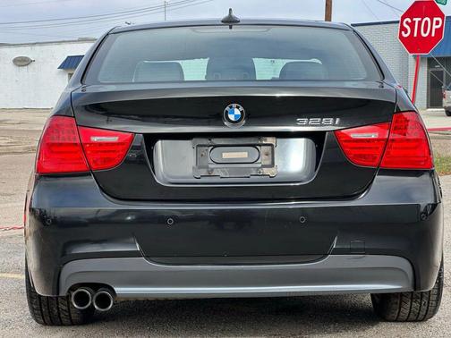 2011 BMW 328 328i Sedan 4D
