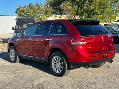 2013 Lincoln MKX Base