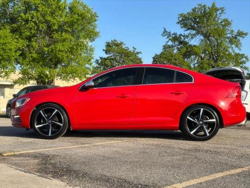 2016 Volvo S60 T5 R-Design Special Edition