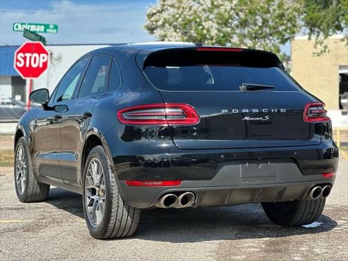 2017 Porsche Macan Base