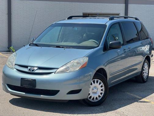 Blue 2008 Toyota Sienna LE