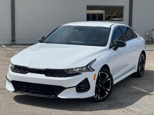 Glacial White Pearl 2022 Kia K5 GT-Line