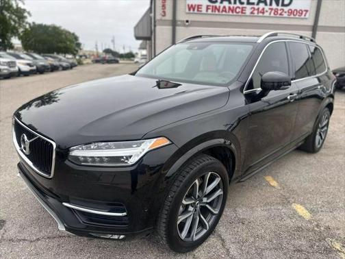 2017 Volvo XC90 T6 Momentum