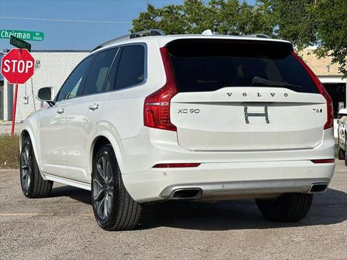 2018 Volvo XC90 T6 Momentum