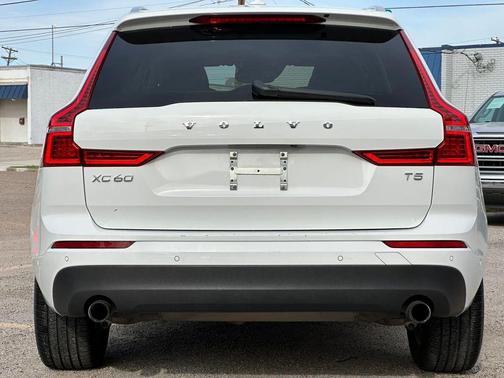 2019 Volvo XC60 T5 Momentum