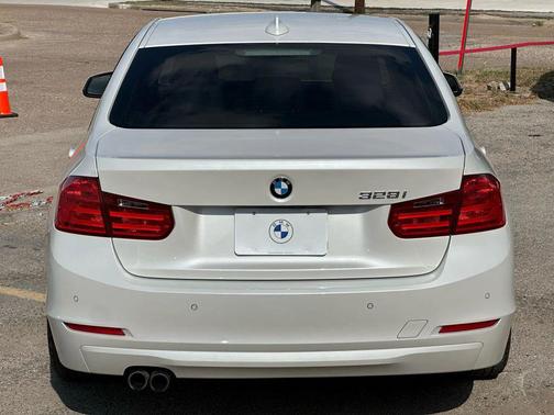 2014 BMW 328 328i Sedan 4D