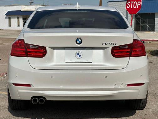 2014 BMW 328 328i Sedan 4D