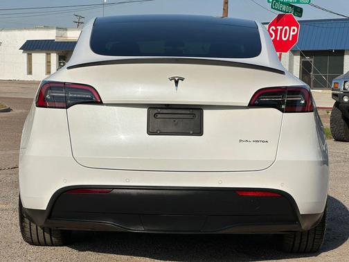 Pearl White Multi-Coat 2021 Tesla Model Y Performance Dual Motor All-Wheel Drive
