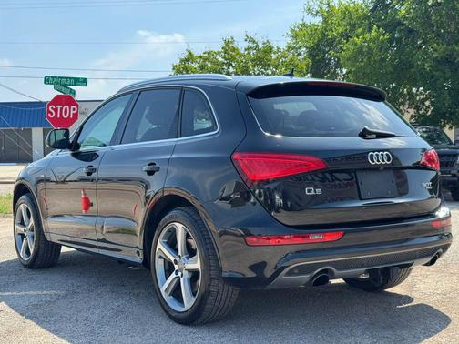Black 2014 Audi Q5 3.0T Prestige Sport Utility 4D
