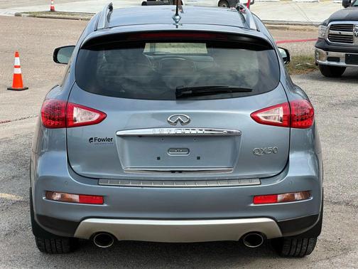 2016 INFINITI QX50 Base