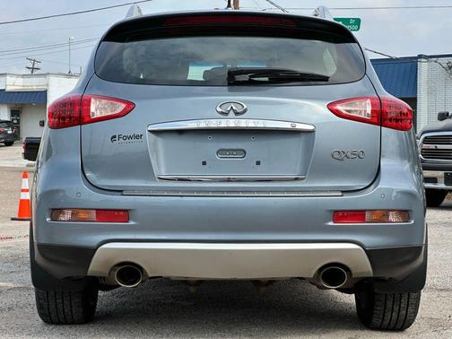 2016 INFINITI QX50 Base