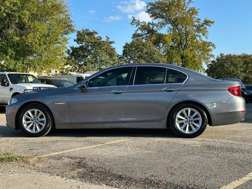 2016 BMW 528 528i Sedan 4D