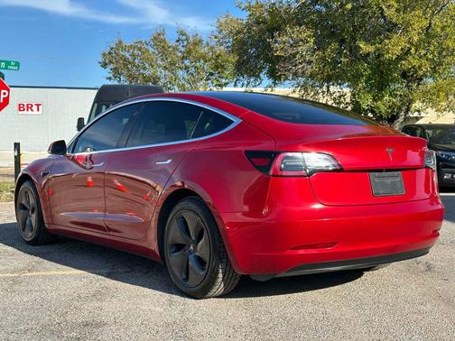 2020 Tesla Model 3 Standard Range