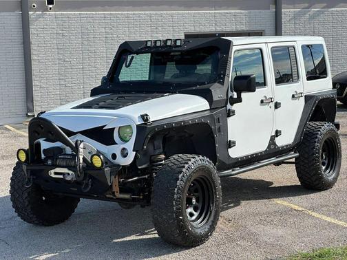 Bright White Clearcoat 2013 Jeep Wrangler Unlimited Rubicon