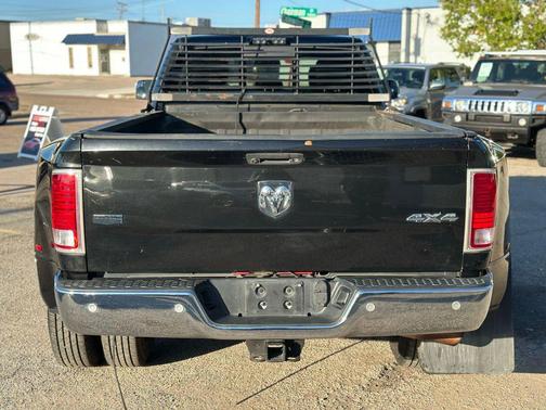 2018 RAM 3500 Laramie Crew Cab 4x4 8' Box