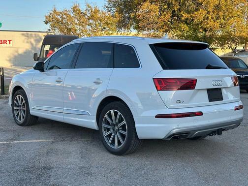 2019 Audi Q7 55 Premium Plus