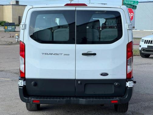 Oxford White 2017 Ford Transit-350 XL
