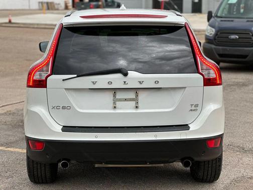2011 Volvo XC60 T6