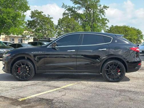 2017 Maserati Levante Base