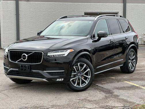 2019 Volvo XC90 T5 Momentum