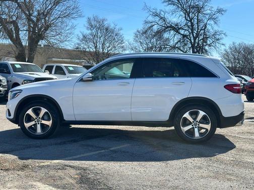 2017 Mercedes-Benz GLC 300 Base