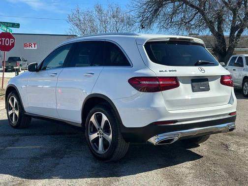 2017 Mercedes-Benz GLC 300 Base