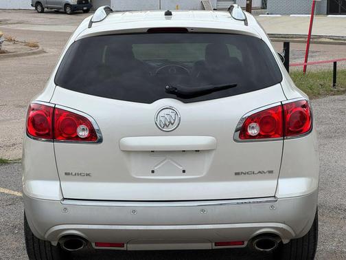 White 2012 Buick Enclave Leather