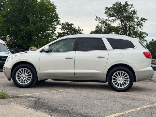 White 2012 Buick Enclave Leather