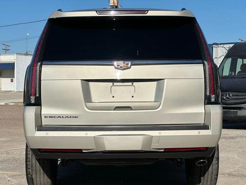 2015 Cadillac Escalade Premium