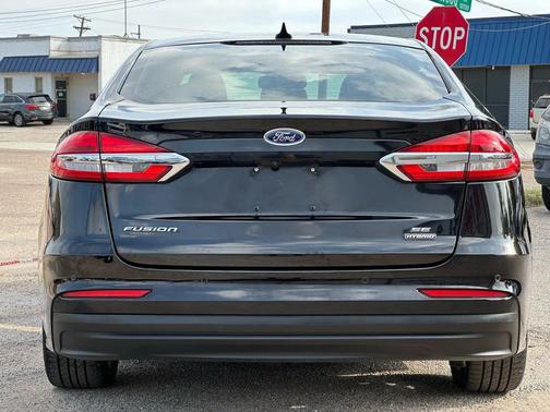 2020 Ford Fusion Hybrid SE