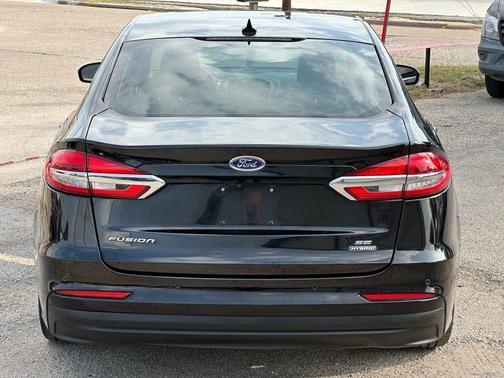 2020 Ford Fusion Hybrid SE