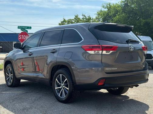Predawn Gray Mica 2018 Toyota Highlander XLE