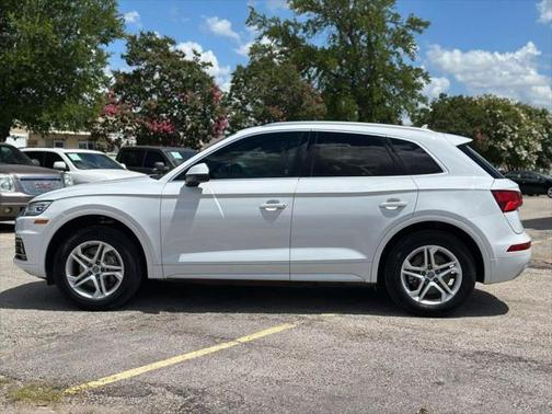 2019 Audi Q5 45 Premium