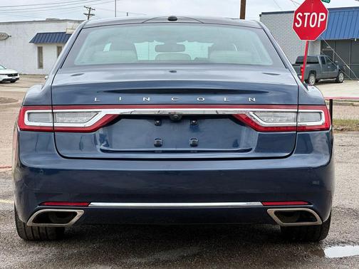 2017 Lincoln Continental Reserve