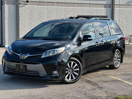2020 Toyota Sienna Limited Premium