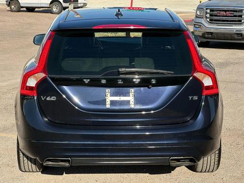 2017 Volvo V60 T5 Premier